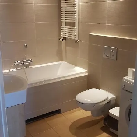 Domotel Aleje Jerozolimskie Apartment