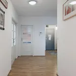 Domotel Aleje Jerozolimskie 4*