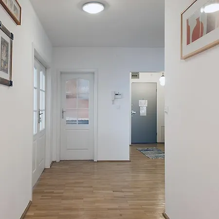 Domotel Aleje Jerozolimskie 4*